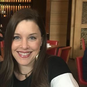 Meet your Posher, Cynthia